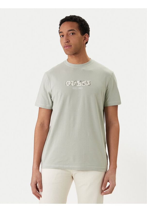 Guess T-Shirt M6GI16 K3032 Zielony jasny Regular Fit. Kolor: zielony. Materiał: bawełna