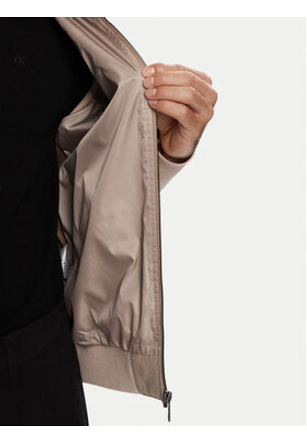 Bugatti Kurtka bomber 7600-75527C Beżowy Regular Fit. Kolor: beżowy. Materiał: syntetyk