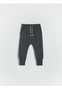 Reserved - Bawełniane spodnie - ciemnoszary. Kolor: szary. Materiał: bawełna