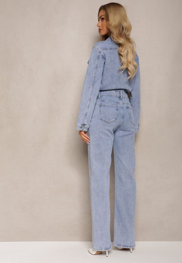 Renee - Niebieski Bawełniany Kombinezon Jeansowy z Guzikami i Kieszeniami z Klapami Starah. Okazja: na co dzień. Kolor: niebieski. Materiał: bawełna, jeans. Długość: długie. Styl: casual, klasyczny