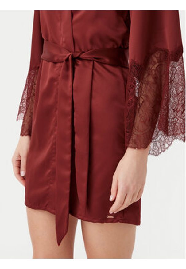Hunkemöller Szlafrok Camille 300601 Czerwony. Kolor: czerwony. Materiał: syntetyk