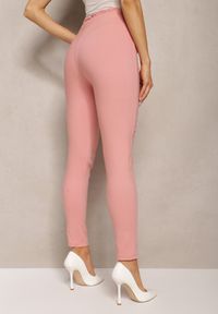 Renee - Ciemnoróżowe Spodnie z Elastycznej Bawełny z Marszczoną Gumką w Pasie Achome. Kolor: różowy. Materiał: bawełna