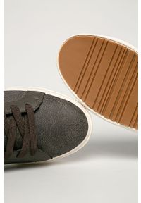 U.S. Polo Assn. - Buty. Nosek buta: okrągły. Zapięcie: sznurówki. Kolor: brązowy. Materiał: syntetyk, materiał, skóra ekologiczna, guma. Szerokość cholewki: normalna #3