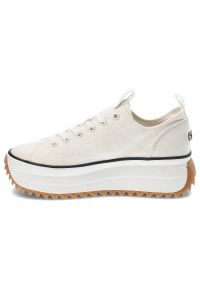 Białe Sneakersy Tamaris Wygodne Codzienne Buty Damskie. Okazja: na co dzień. Kolor: biały. Materiał: materiał, skóra. Szerokość cholewki: normalna. Obcas: na platformie #4