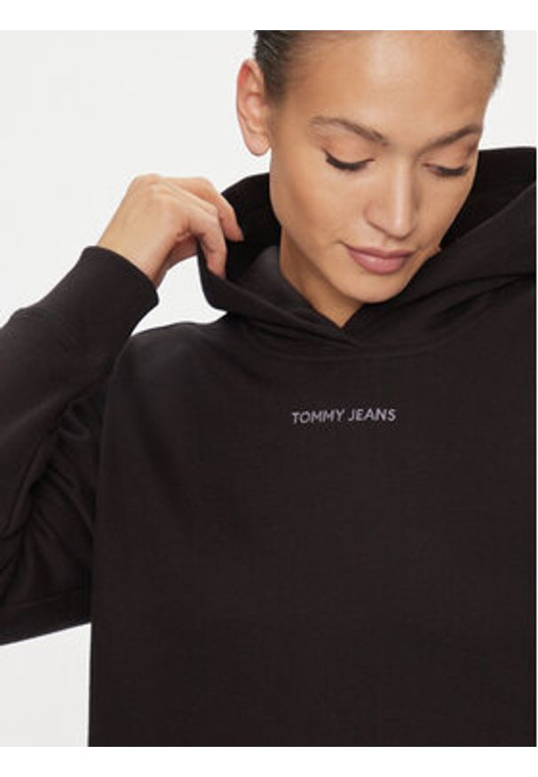 Tommy Jeans Bluza Classic DW0DW17329 Czarny Relaxed Fit. Kolor: czarny. Materiał: bawełna