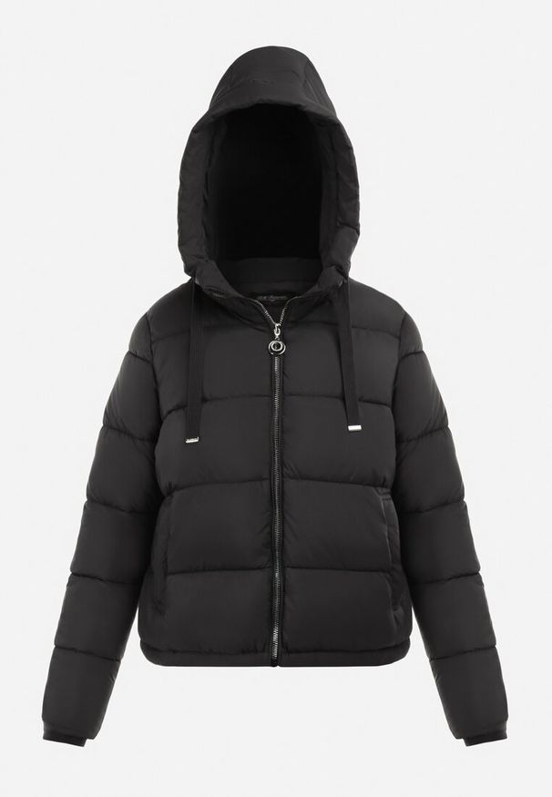Born2be - Czarna Kurtka z Kapturem Pikowana Bauwens. Okazja: na co dzień. Typ kołnierza: kaptur. Kolekcja: plus size. Kolor: czarny. Długość: długie. Wzór: aplikacja. Materiał: jeans, materiał, futro. Długość rękawa: długi rękaw. Sezon: zima, jesień. Styl: casual