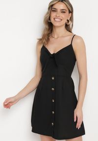 Born2be - Czarna Sukienka Unneeded. Okazja: na randkę, na imprezę. Kolor: czarny. Długość rękawa: na ramiączkach. Wzór: aplikacja. Typ sukienki: rozkloszowane. Styl: wakacyjny. Długość: mini #3