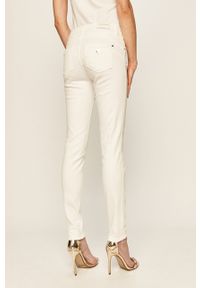 Guess Jeans - Jeansy Ultra Curve. Kolor: biały. Materiał: bawełna, materiał, denim, lyocell, poliester #4