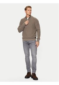 s.Oliver Sweter 2150765 Brązowy Regular Fit. Kolor: brązowy. Materiał: bawełna