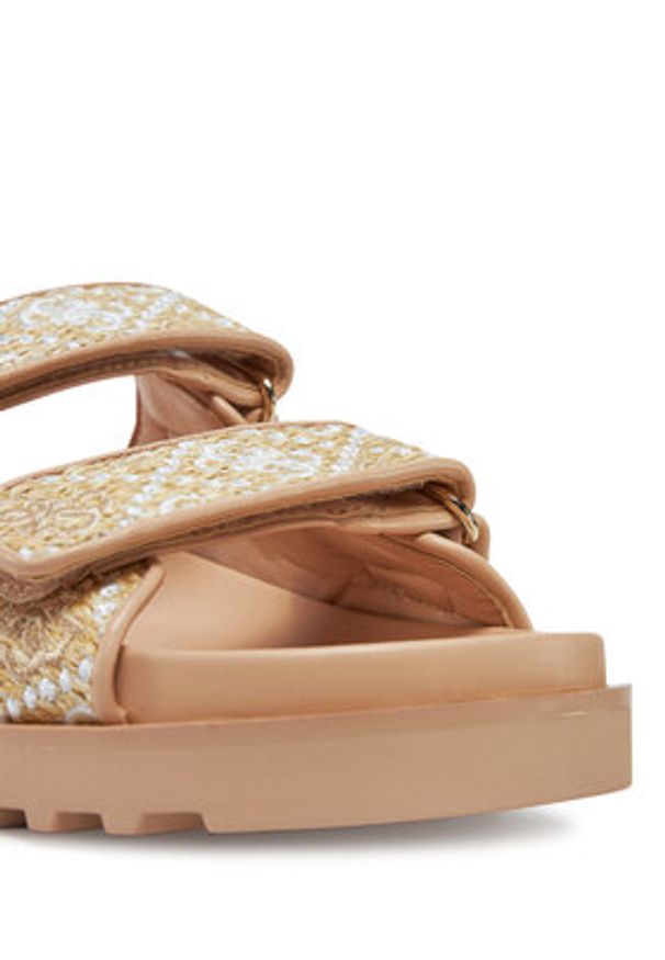 Guess Klapki FLJFZZ FAB19 Beżowy. Kolor: beżowy. Materiał: materiał