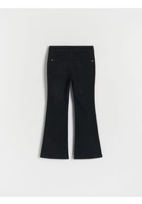 Reserved - Jeansy flare high waist - czarny. Stan: podwyższony. Kolor: czarny #1