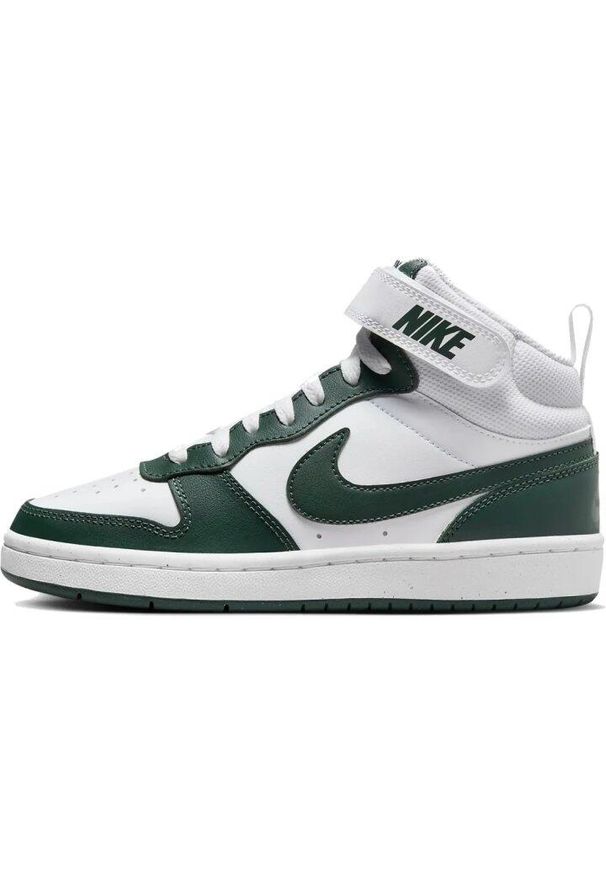 Buty do chodzenia dla dzieci Nike Court Borough Mid 2. Okazja: na uczelnię. Zapięcie: rzepy. Kolor: zielony, biały, wielokolorowy. Materiał: tkanina, syntetyk, materiał. Szerokość cholewki: normalna. Model: Nike Court. Sport: turystyka piesza