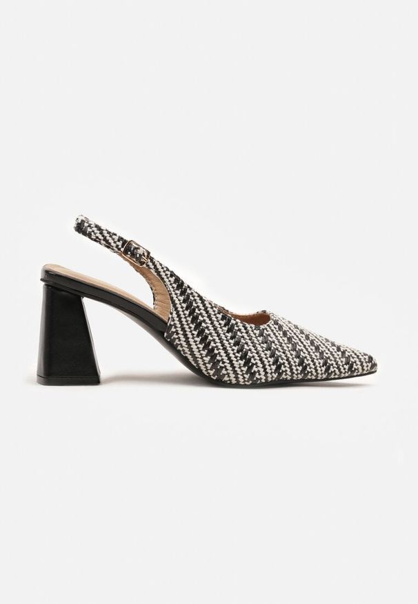Born2be - Czarne Sandały Slingback na Słupku z Tweedowymi Zdobieniami Grellia. Okazja: na co dzień. Zapięcie: pasek. Kolor: czarny. Wzór: aplikacja. Sezon: lato. Obcas: na słupku. Styl: elegancki, casual