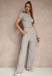 Renee - Szary Komplet z Bawełny T-shirt Typu Crop Top i Spodnie Wide Leg Nelisandra. Kolor: szary. Materiał: bawełna