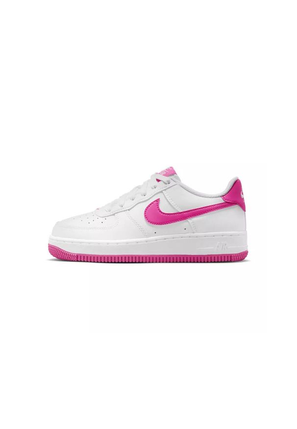 Buty do chodzenia dla dzieci Nike Air Force 1. Zapięcie: sznurówki. Kolor: różowy, wielokolorowy, biały. Materiał: syntetyk, materiał, tkanina, guma. Szerokość cholewki: normalna. Model: Nike Air Force. Sport: turystyka piesza