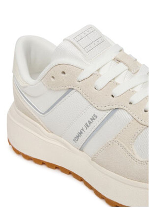 Tommy Jeans Sneakersy Tjw Cleated Runner EN0EN02788 Biały. Kolor: biały. Materiał: zamsz, skóra