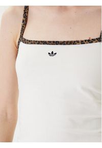 Adidas - adidas Top Leopard JW7309 Biały Slim Fit. Kolor: biały. Materiał: bawełna #3