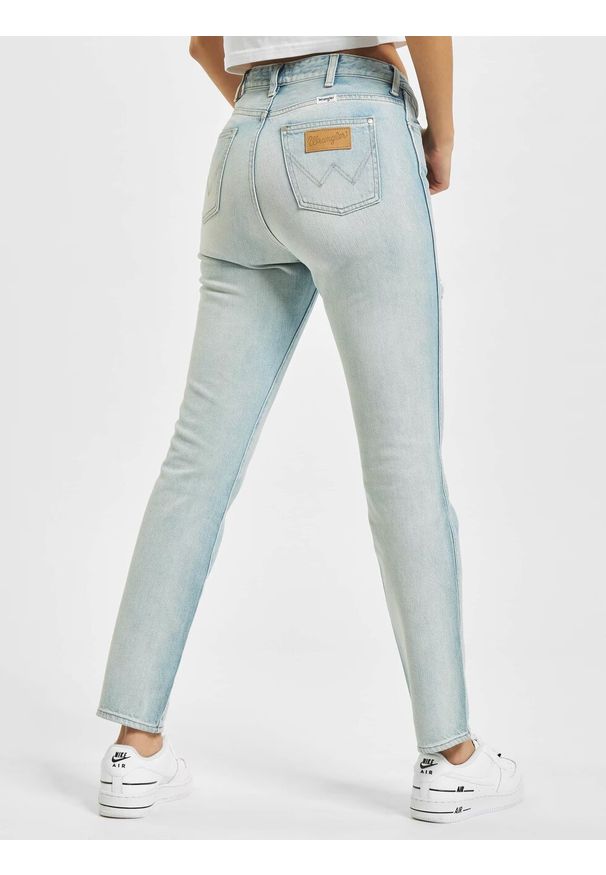 Wrangler - WRANGLER RETRO SKINNY ICY BLUE W253FH243 112127985. Styl: retro