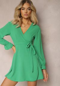 Renee - Jasnozielona Sukienka Parthameia. Kolor: zielony. Materiał: tkanina. Wzór: jednolity. Typ sukienki: kopertowe. Styl: klasyczny. Długość: mini #4