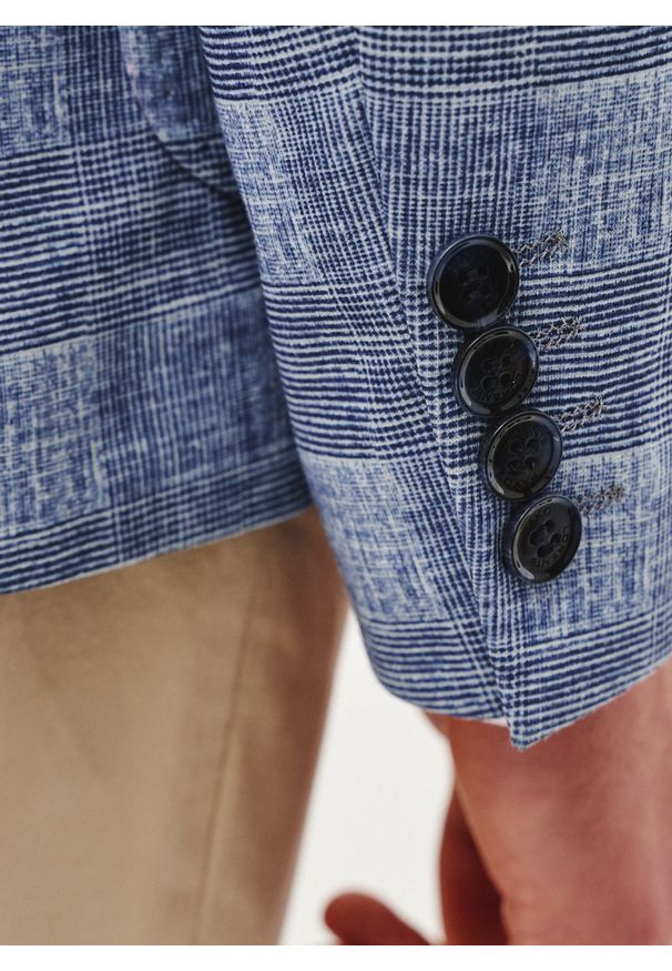 Pako Lorente - PAKO LORENTE – Dzianinowa marynarka w kratkę. Materiał: dzianina. Wzór: kratka. Sezon: wiosna