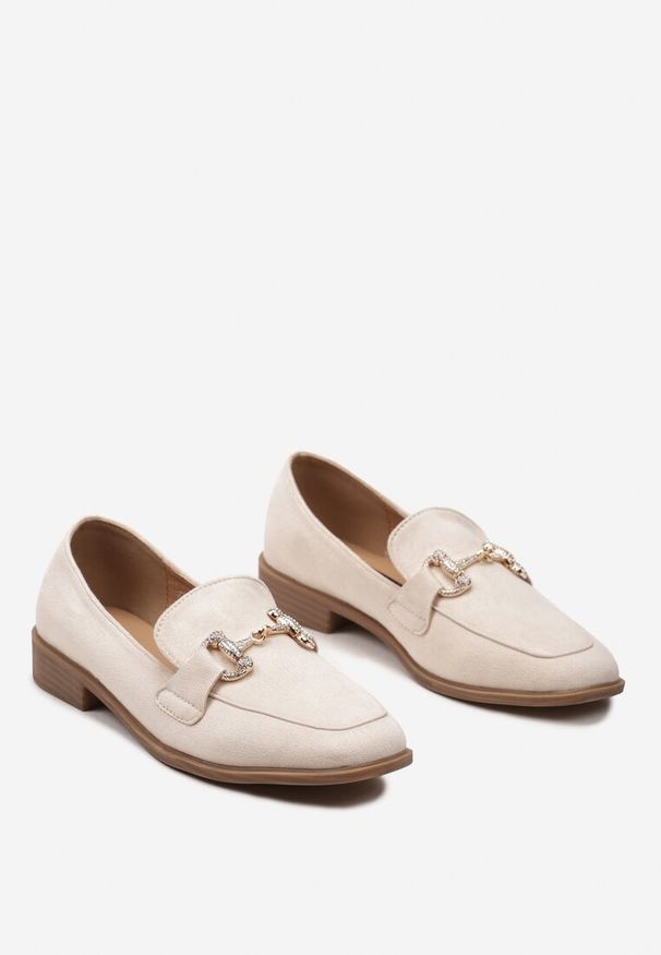 Born2be - Beżowe Mokasyny z Ekozamszu Ozdobione Klamrą Miolla. Zapięcie: klamry. Kolor: beżowy. Wzór: aplikacja. Styl: elegancki