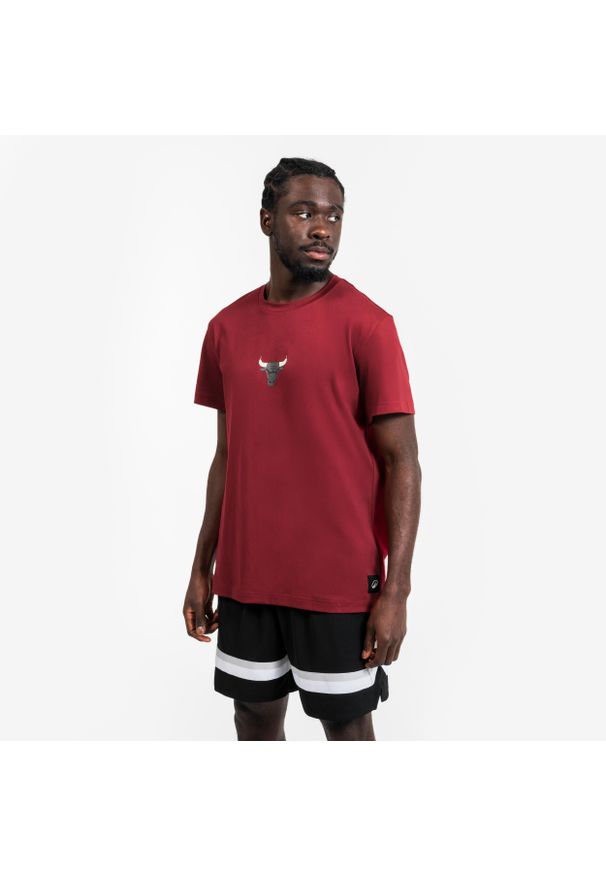 TARMAK - Koszulka do koszykówki unisex Tarmak NBA Chicago Bulls TS 900. Kolor: czerwony. Materiał: bawełna, materiał, poliester. Sport: koszykówka