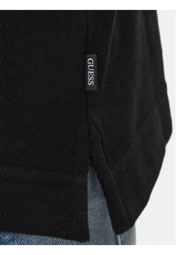 Guess Jeans Polo M6RP24 KCJV1 Czarny Regular Fit. Typ kołnierza: polo. Kolor: czarny. Materiał: bawełna