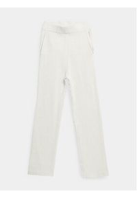 outhorn - Outhorn Spodnie dresowe OTHAW23TTROF492 Biały Regular Fit. Kolor: biały. Materiał: bawełna, syntetyk #3