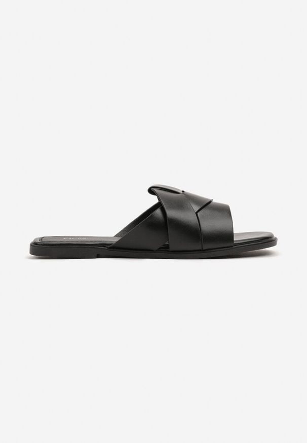 Born2be - Czarne Płaskie Klapki Wykończone Kwadratowym Noskiem Lorivia. Okazja: na co dzień. Kolor: czarny. Materiał: len. Wzór: geometria. Styl: casual, elegancki