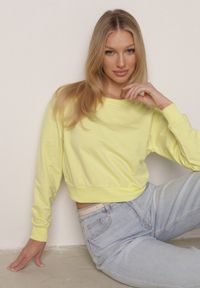 Born2be - Jasnozielona Bluza z Dodatkiem Bawełny Wykończona Ściągaczami Evilaya. Okazja: na co dzień. Kolor: zielony. Materiał: bawełna. Długość rękawa: długi rękaw. Długość: długie. Styl: casual, sportowy #1