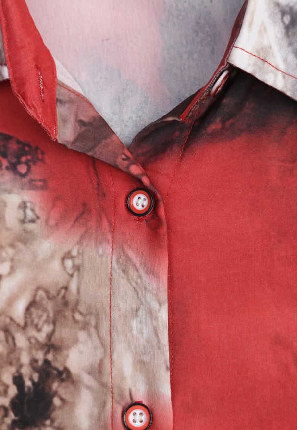 Renee - Czerwono-Brązowa Rozkloszowana Sukienka Midi z Paskiem z Klamrą Qirvina. Okazja: na co dzień. Kolor: czerwony. Typ sukienki: proste. Styl: casual, elegancki. Długość: midi