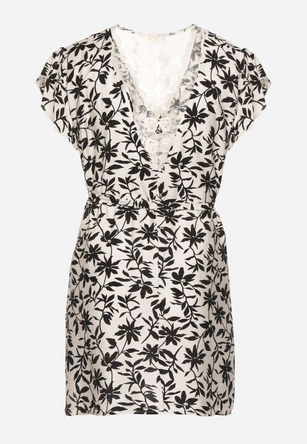 Born2be - Czarna Sukienka Wiązana Paskiem w Talii z Koronką Tolamira. Okazja: na co dzień. Typ kołnierza: dekolt w serek. Kolor: czarny. Materiał: koronka. Długość rękawa: krótki rękaw. Wzór: koronka. Typ sukienki: oversize. Styl: casual, elegancki