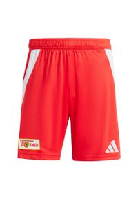 Adidas - Szorty 1. FC Union Berlin 24/25 Home. Kolor: biały, czerwony, wielokolorowy, różowy. Materiał: materiał