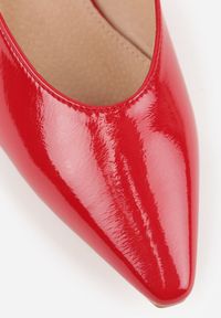 Born2be - Czerwone Balerinki Vices z Paskiem z Klamerką i Skórzaną Wkładką Quane. Okazja: na co dzień, na spotkanie biznesowe, do pracy. Nosek buta: szpiczasty. Zapięcie: pasek. Kolor: czerwony. Materiał: skóra. Obcas: na obcasie. Styl: casual, biznesowy, elegancki. Wysokość obcasa: niski #3