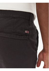 Tommy Jeans Spodnie materiałowe Austin DM0DM20281 Czarny Regular Fit. Kolor: czarny. Materiał: bawełna #5