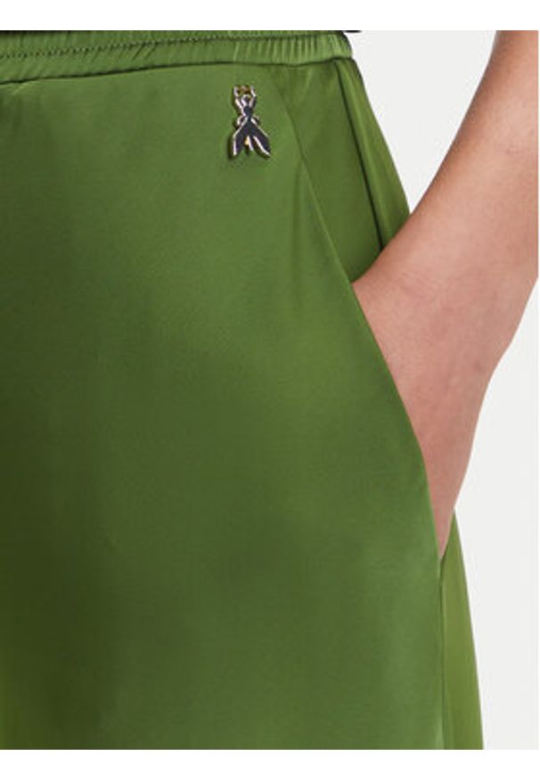 Patrizia Pepe Spodnie materiałowe 8P0657 A459 Zielony Regular Fit. Kolor: zielony. Materiał: syntetyk
