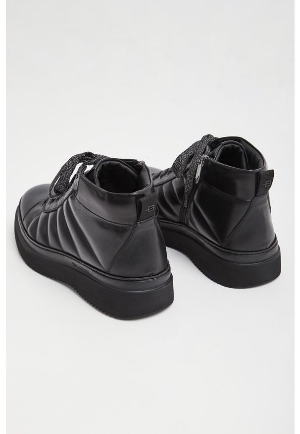 Baldinini - Sneakersy skórzane BALDININI. Materiał: skóra