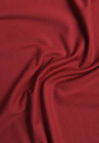 Born2be - Bordowa Bluzka Vices o Asymetrycznym Kroju z Długimi Rękawami Kovrra. Okazja: na co dzień. Kolor: czerwony. Materiał: jeans. Długość rękawa: długi rękaw. Długość: długie. Styl: casual #2