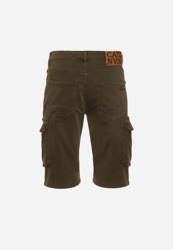 Born2be - Brązowe Szorty Bawełniane przed Kolano z Kieszeniami na Klapy Glicilla. Okazja: na co dzień. Kolor: brązowy. Materiał: bawełna. Styl: casual