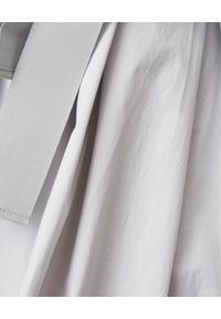 LE TRICOT PERUGIA - Szara sukienka z wiązaniem. Kolor: szary. Materiał: bawełna. Typ sukienki: koszulowe, rozkloszowane. Styl: elegancki. Długość: midi #2