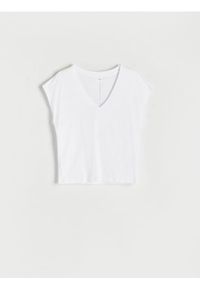 Reserved - T-shirt regular - biały. Kolor: biały. Materiał: dzianina, bawełna. Wzór: gładki #1