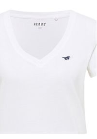 Mustang T-Shirt Beverly 1016517 Biały Slim Fit. Kolor: biały. Materiał: bawełna #3