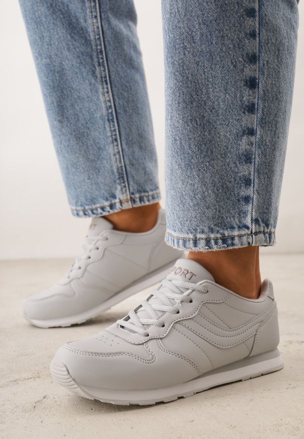 Born2be - Jasnoszare Buty Sportowe Laodosa. Okazja: na co dzień. Wysokość cholewki: przed kostkę. Kolor: szary. Materiał: materiał. Szerokość cholewki: normalna. Wzór: napisy, haft, aplikacja