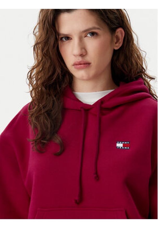Tommy Jeans Bluza Badge DW0DW19414 Różowy Boxy Fit. Kolor: różowy. Materiał: bawełna