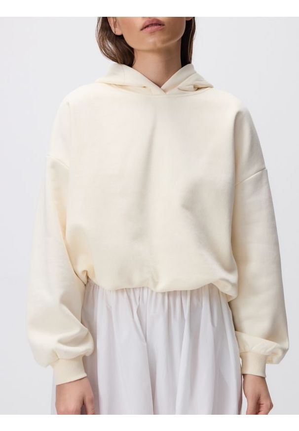 Reserved - LADIES` JOGGING TOP - złamana biel. Materiał: dzianina, bawełna