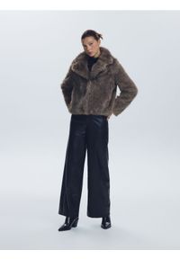 Reserved - Sztuczne futerko z kołnierzem - ciemnoszary. Kolor: szary. Materiał: futro #1