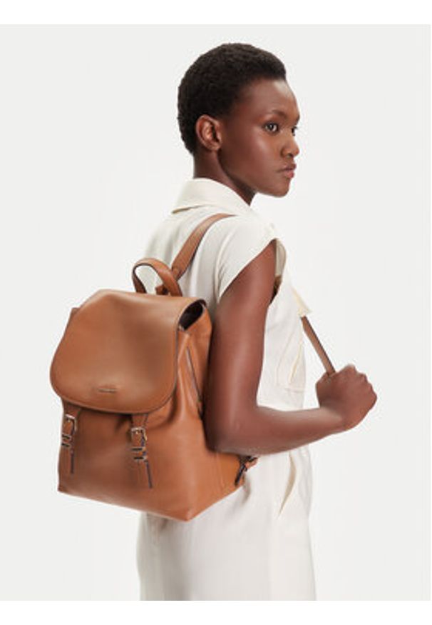 MICHAEL Michael Kors Plecak Quinn 30T5GQNB2L Brązowy. Kolor: brązowy. Materiał: skóra