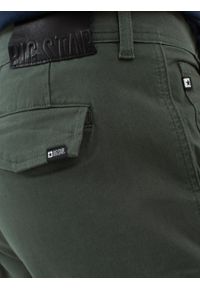 Big-Star - Spodnie męskie typu cargo khaki Ian 303. Okazja: na co dzień. Stan: podwyższony. Kolor: zielony. Materiał: tkanina. Styl: casual, elegancki, sportowy #5