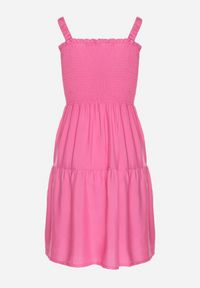 Born2be - Fuksjowa Rozkloszowana Sukienka na Ramiączkach z Wiskozy Miravelia. Okazja: na co dzień. Typ kołnierza: dekolt kwadratowy. Kolor: różowy. Materiał: wiskoza. Długość rękawa: na ramiączkach. Typ sukienki: proste. Styl: casual #4