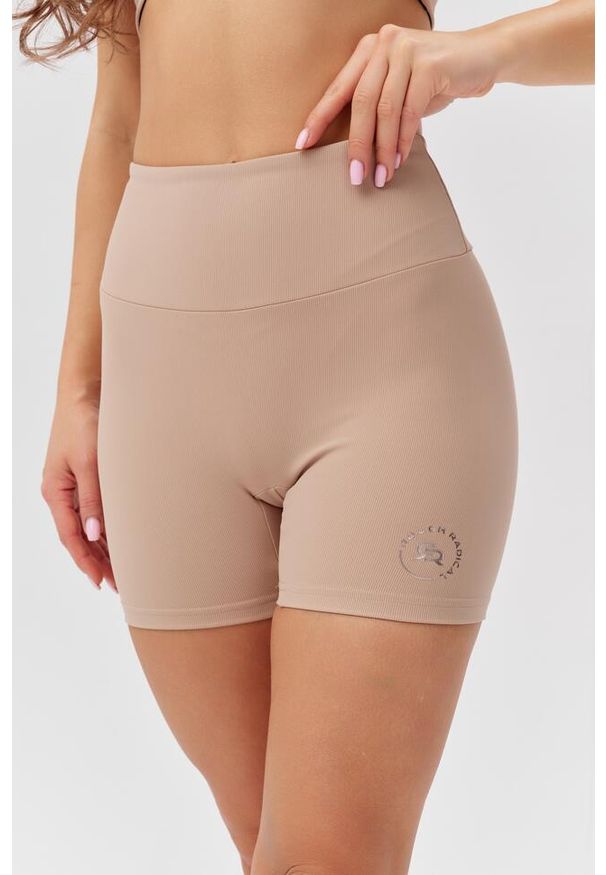 ROUGH RADICAL - Damskie spodenki treningowe fitness Rough Radical Wellness Shorts. Kolor: beżowy. Sport: fitness